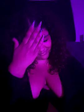 1n0nlythroat online show from September 15, 11:21 am