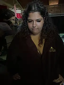 1n0nlythroat online show from October 4, 4:38 pm