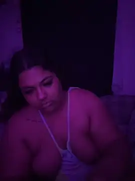 1n0nlythroat online show from October 18, 8:26 am