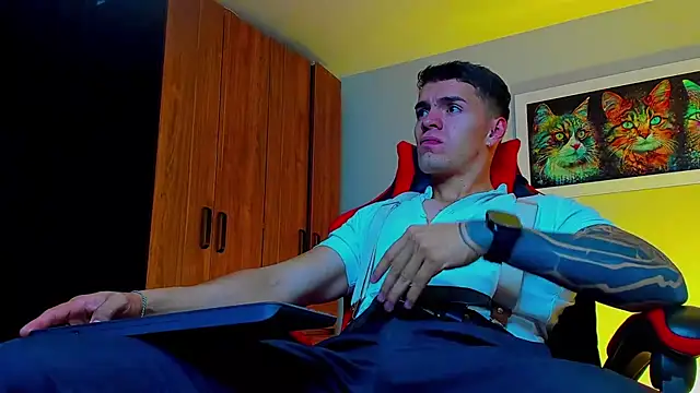 ALPHA DOMINUS  online show from September 22, 3:52 am