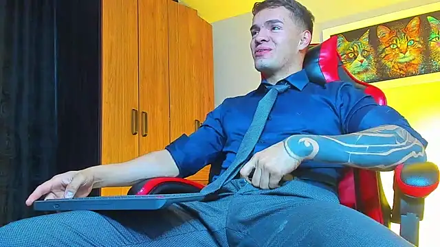 ALPHA DOMINUS  online show from October 2, 3:57 am