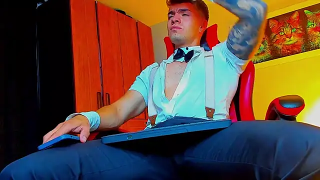 ALPHA DOMINUS  online show from October 6, 12:19 am