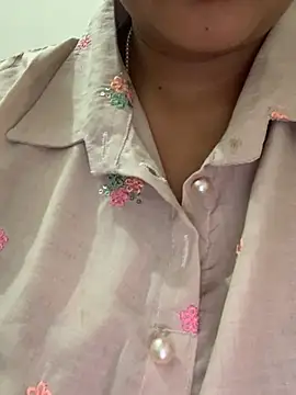 misharani00 online show from November 23, 11:43 am