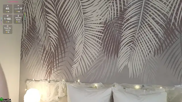 LolaPrise online show from October 18, 1:41 am