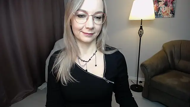 Ava Elior online show from October 18, 9:32 am