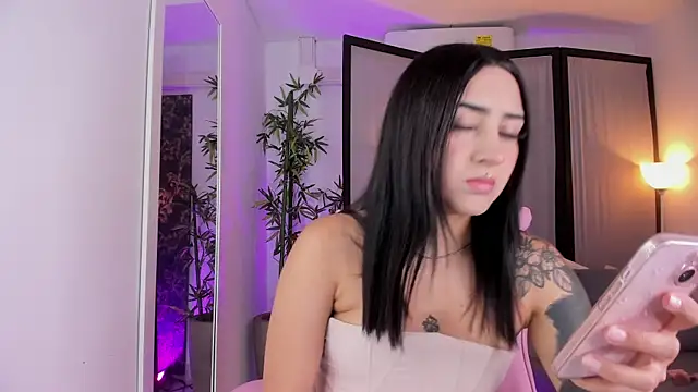 ChloeShade online show from December 2, 5:08 pm