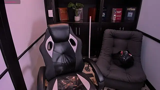 SharonQueen1 online show from November 24, 12:38 pm