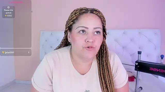 katte landerr online show from October 26, 1:06 pm