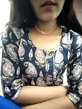 Naina 04 online show from September 13, 4:07 pm