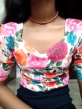 Naina 04 online show from October 4, 2:53 am