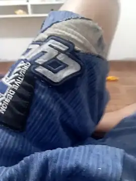 Snapshot of safadinhoo007 chatting on November 17, 11:05 am safadinhoo007 online show from November 17, 11:05 am