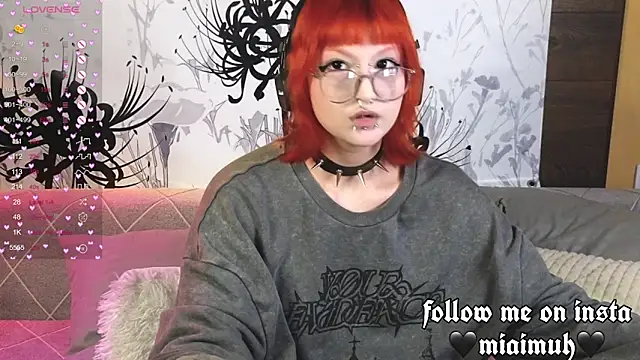 mia  yui online show from September 25, 8:01 pm