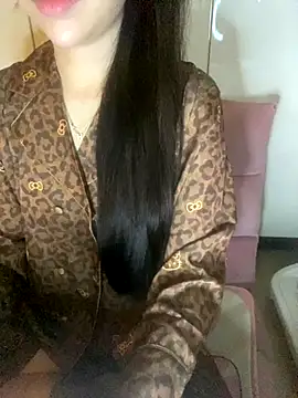 RubyBerry online show from November 1, 9:33 am