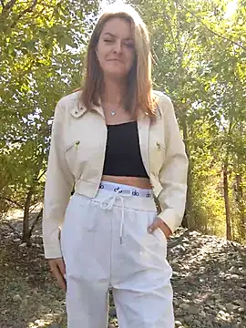 Snapshot of YOOUR_EVAA chatting on September 14, 6:01 am YOOUR EVAA online show from September 14, 6:01 am