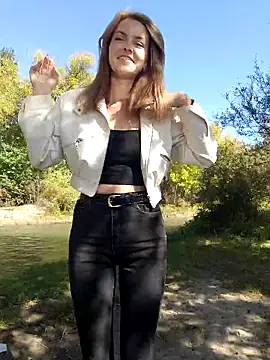 Snapshot of YOOUR_EVAA chatting on September 21, 6:26 am YOOUR EVAA online show from September 21, 6:26 am