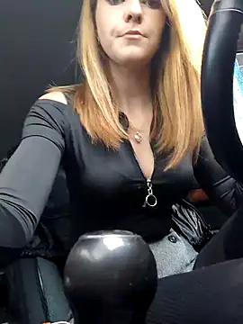 Snapshot of YOOUR_EVAA chatting on December 14, 7:03 am YOOUR EVAA online show from December 14, 7:03 am