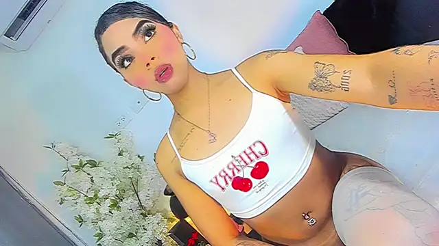 VanessaStonee online show from November 10, 4:44 am