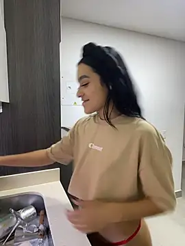 Dakota-Mitchell online show from November 24, 10:20 pm