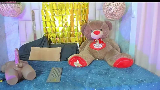 NikkyyRed online show from October 12, 2:43 am