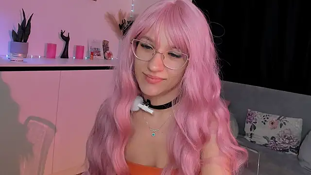 Snapshot of EvaBllake chatting on October 4, 5:49 am EvaBllake online show from October 4, 5:49 am