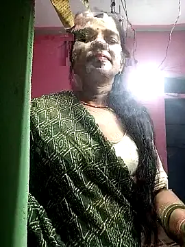 Cutreet online show from September 26, 5:28 pm