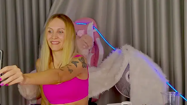 goddess kate   online show from November 4, 12:26 pm