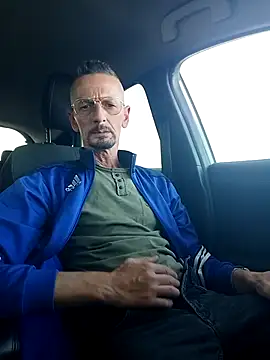 Snapshot of fabius720 chatting on October 31, 2:40 pm fabius720 online show from October 31, 2:40 pm