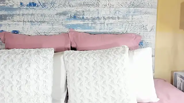 Jess555 online show from October 12, 9:19 am