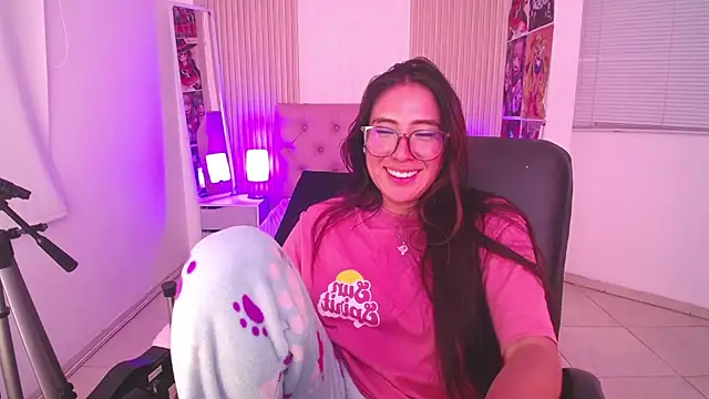 Snapshot of Bonnali_lune chatting on October 12, 10:14 am Bonnali lune online show from October 12, 10:14 am