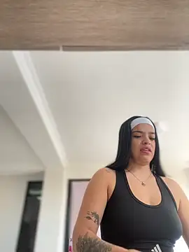 JuanitaMore01 online show from November 18, 8:13 pm