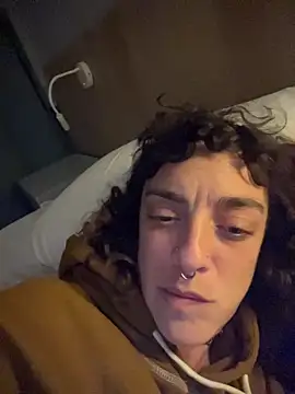 Snapshot of etherconh chatting on November 19, 4:34 am etherconh online show from November 19, 4:34 am