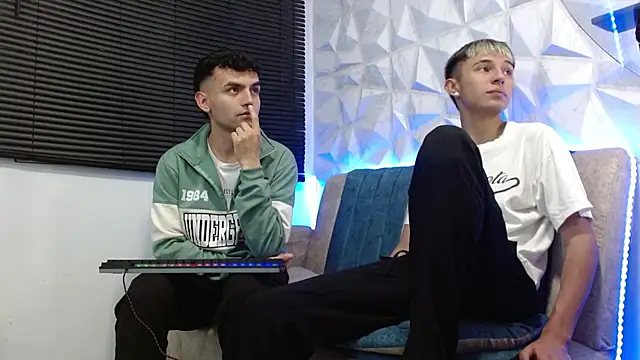 Isaac tan online show from October 13, 3:06 am