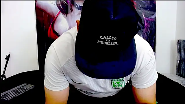 Snapshot of smith_hot29 chatting on September 22, 3:41 am smith hot29 online show from September 22, 3:41 am