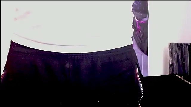 Snapshot of smith_hot29 chatting on September 23, 3:31 am smith hot29 online show from September 23, 3:31 am