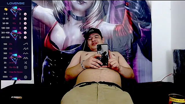 Snapshot of smith_hot29 chatting on October 19, 6:25 am smith hot29 online show from October 19, 6:25 am