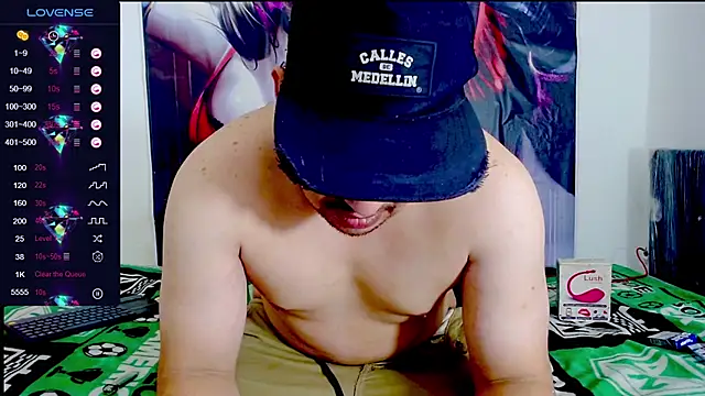 Snapshot of smith_hot29 chatting on November 4, 2:54 am smith hot29 online show from November 4, 2:54 am