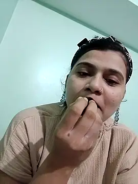 Snapshot of Kavya-Tiwari chatting on October 7, 5:32 pm Kavya-Tiwari online show from October 7, 5:32 pm