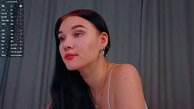 JenniferSullivan online show from October 5, 10:18 pm