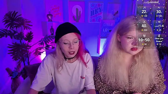 Snapshot of SakuraBliss chatting on September 23, 5:49 pm SakuraBliss online show from September 23, 5:49 pm