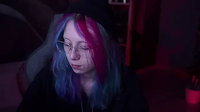 Snapshot of SakuraBliss chatting on November 14, 11:20 am SakuraBliss online show from November 14, 11:20 am