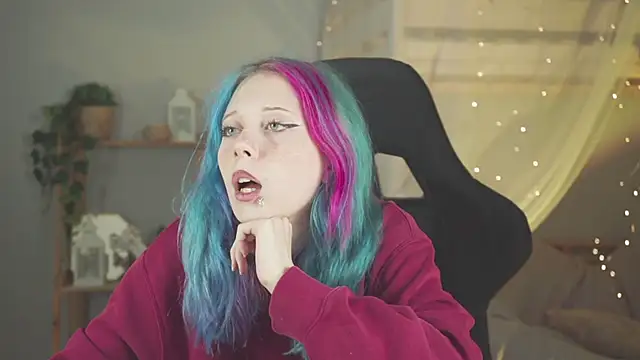 Snapshot of SakuraBliss chatting on November 25, 7:58 pm SakuraBliss online show from November 25, 7:58 pm