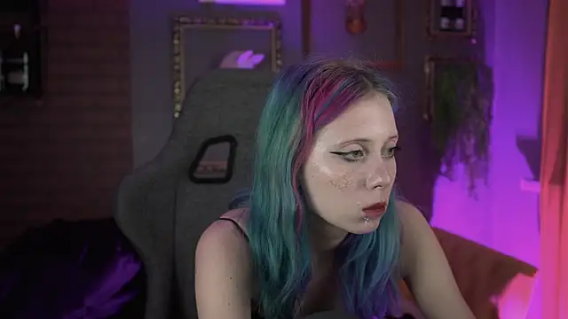 Snapshot of SakuraBliss chatting on November 26, 8:10 pm SakuraBliss online show from November 26, 8:10 pm