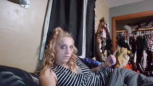 Snapshot of flavi1996 chatting on September 28, 5:46 am flavi1996 online show from September 28, 5:46 am