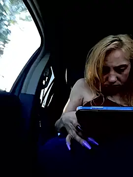 Snapshot of flavi1996 chatting on September 29, 9:19 pm flavi1996 online show from September 29, 9:19 pm