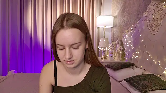 Lucy Shaw online show from November 22, 6:34 am