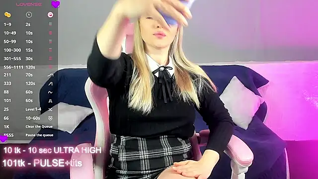 marmelana199 online show from February 12, 5:26 am