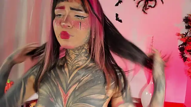 Snapshot of Nickidoll66- chatting on October 18, 5:21 am Nickidoll66- online show from October 18, 5:21 am