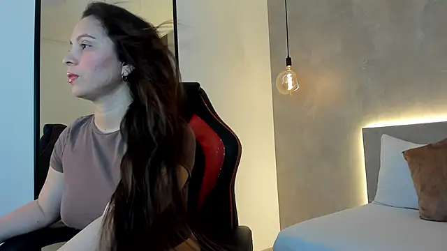 samantha 17  online show from October 5, 2:10 am