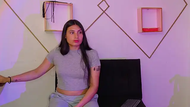 Linda andrew online show from November 13, 6:51 pm