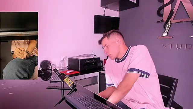 lara and danny online show from October 2, 6:26 pm